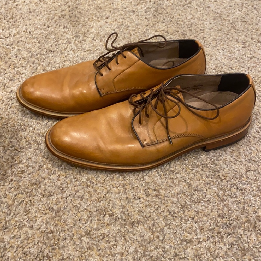 Banana Republic light brown derby shoes 9.5 men’s